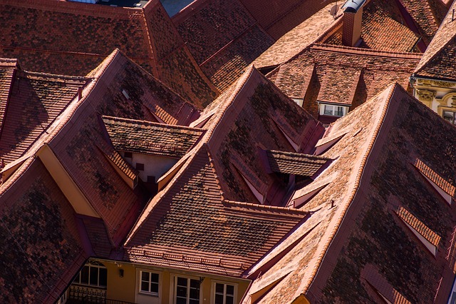 Jak dobrać kolor dachu do elewacji budynku?